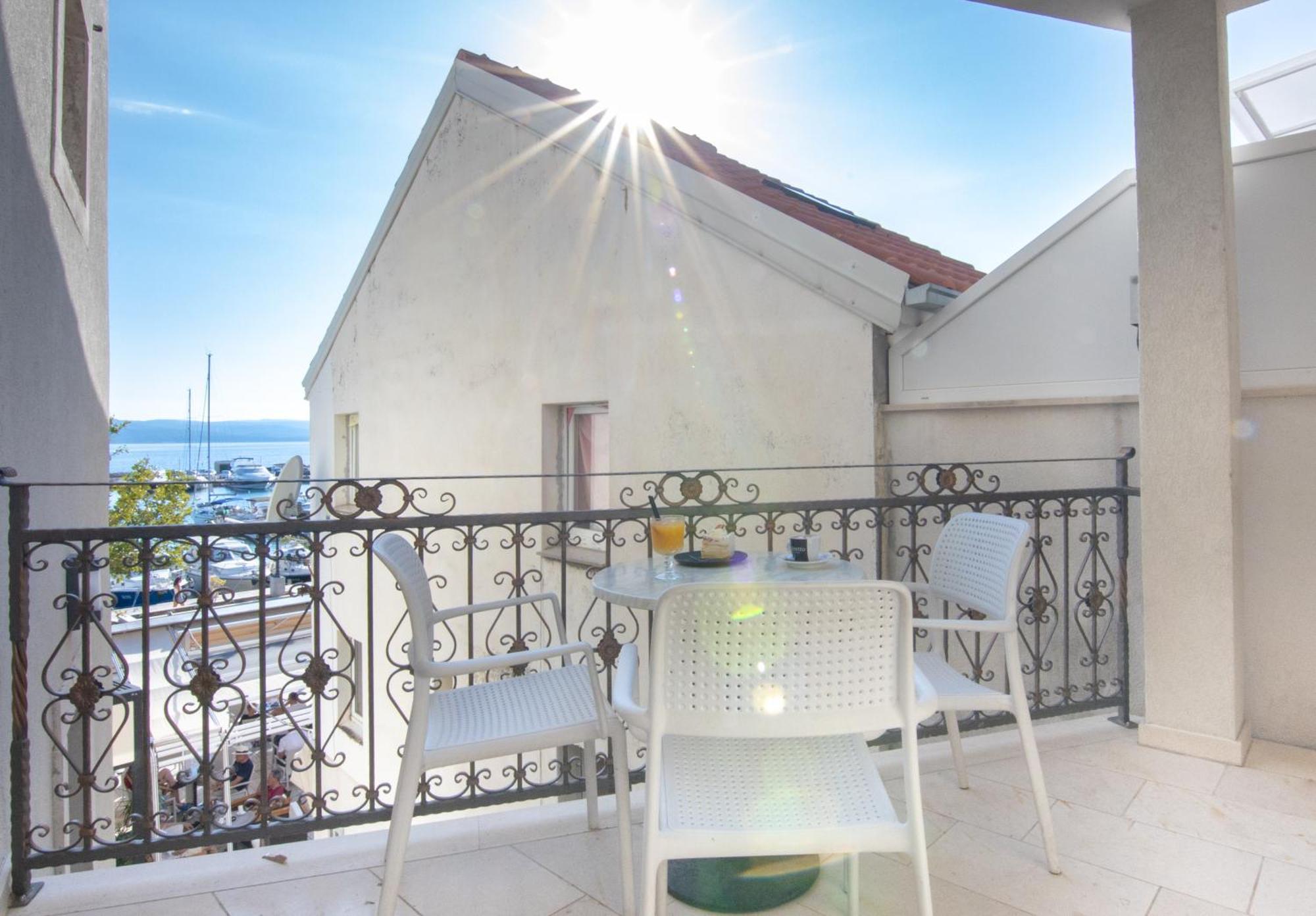 Bed & Breakfast Portun In The Center Baška Voda Esterno foto
