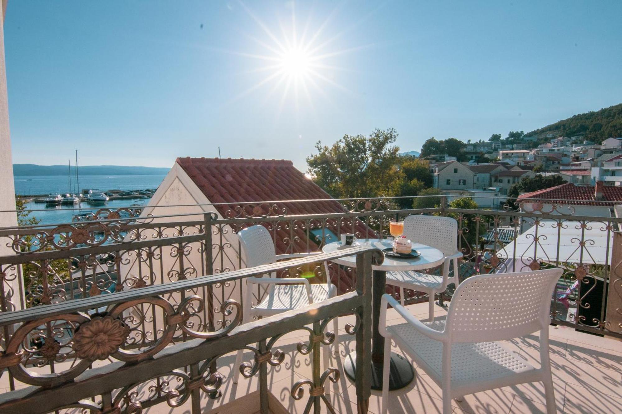 Bed & Breakfast Portun In The Center Baška Voda Esterno foto